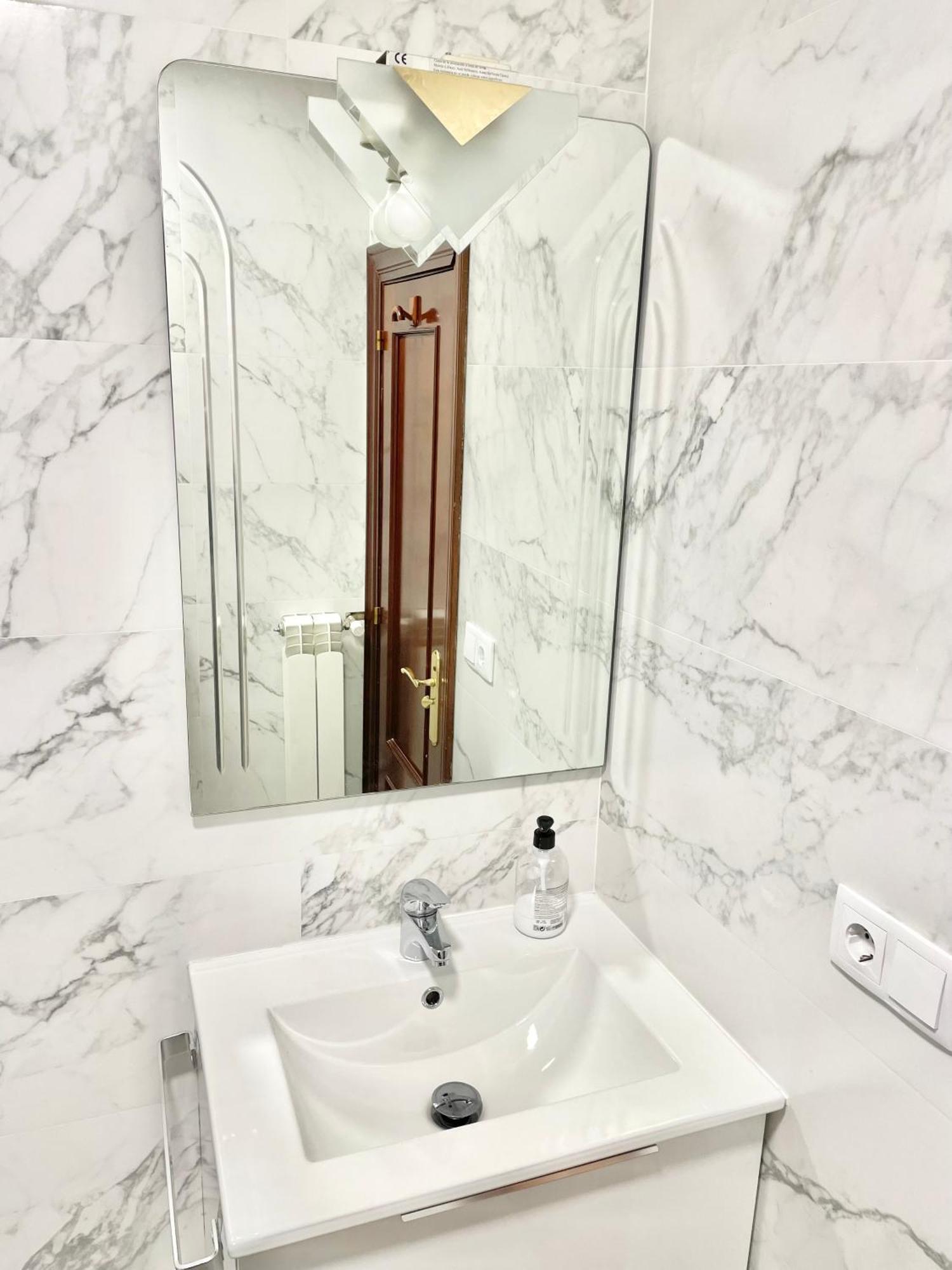 General Elorza Centro. Parking Incluido Apartment Овиедо Екстериор снимка